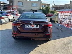 نیسان سێنترا